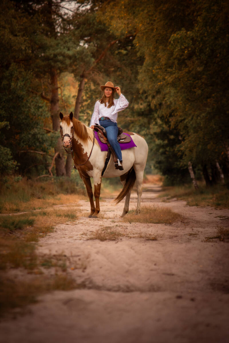 schoon-stondeke-fotografie-paarden-fotograaf-fotograaf-helmond-eersel-jolien-1-standard.jpg