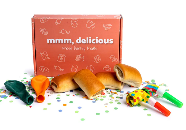 Brievenbus "Mini Worstenbroodjes Verjaardagspakket"