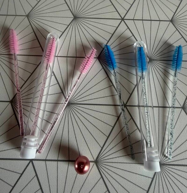 Brosse à cils avec 2 recharges