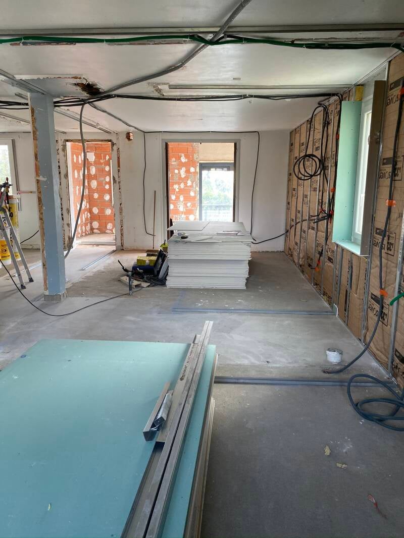 Amri concept entreprise rénovation maison lot placo isolation