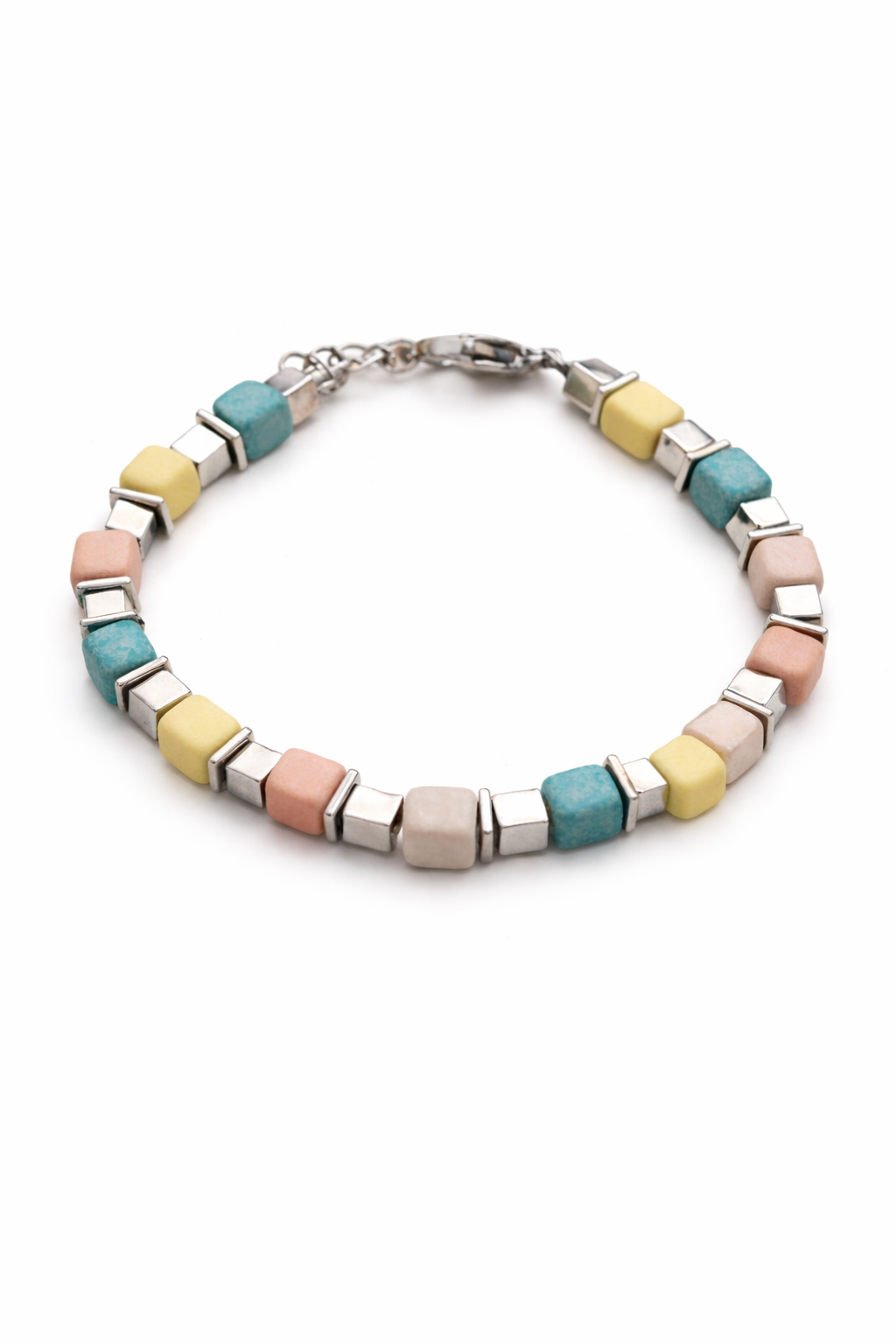 Handgemaakte armband met keramische kralen – uniek & stijlvol