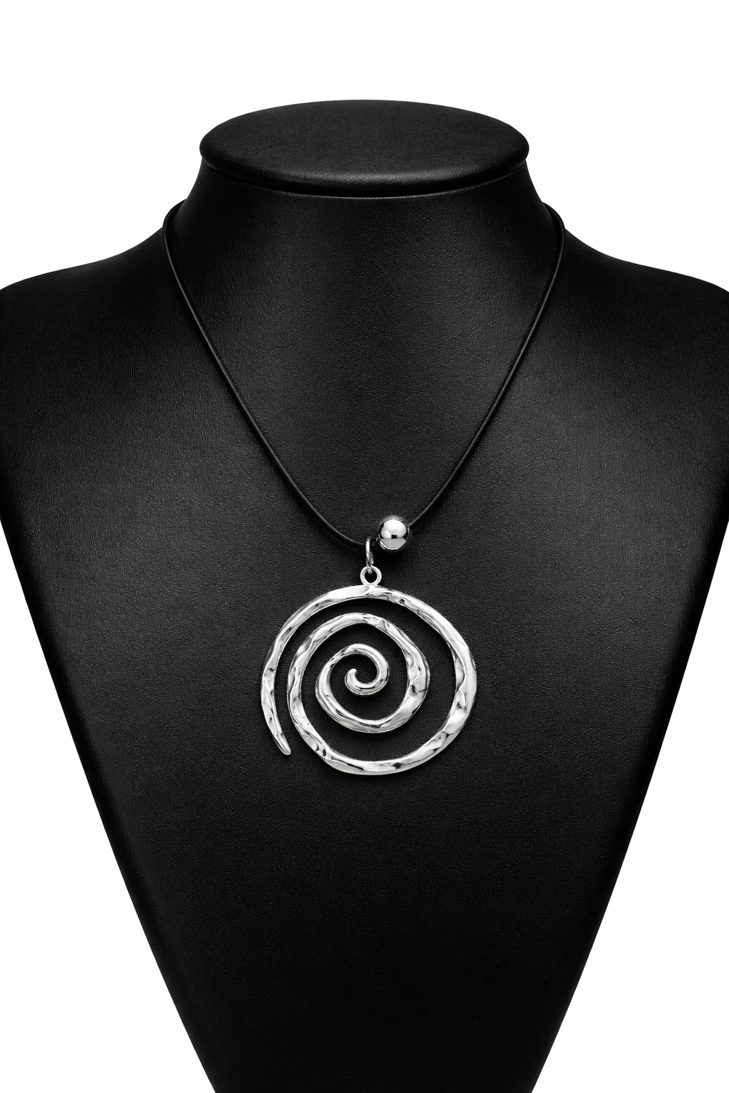 Spiraal ketting in zilverkleur – modern & krachtig design