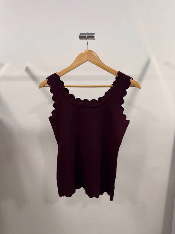 SLEEVELESS BROWN RIBBED KNIT VEST TOP