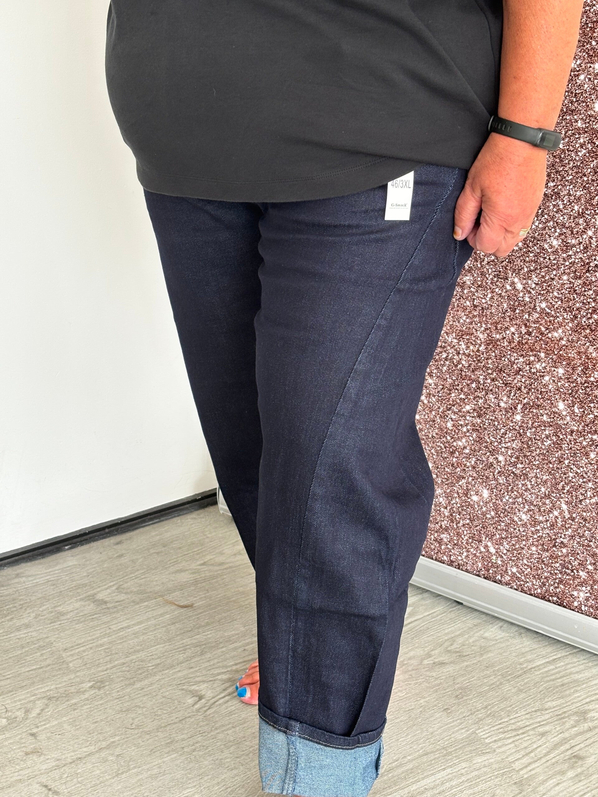BARREL LEG JEANS