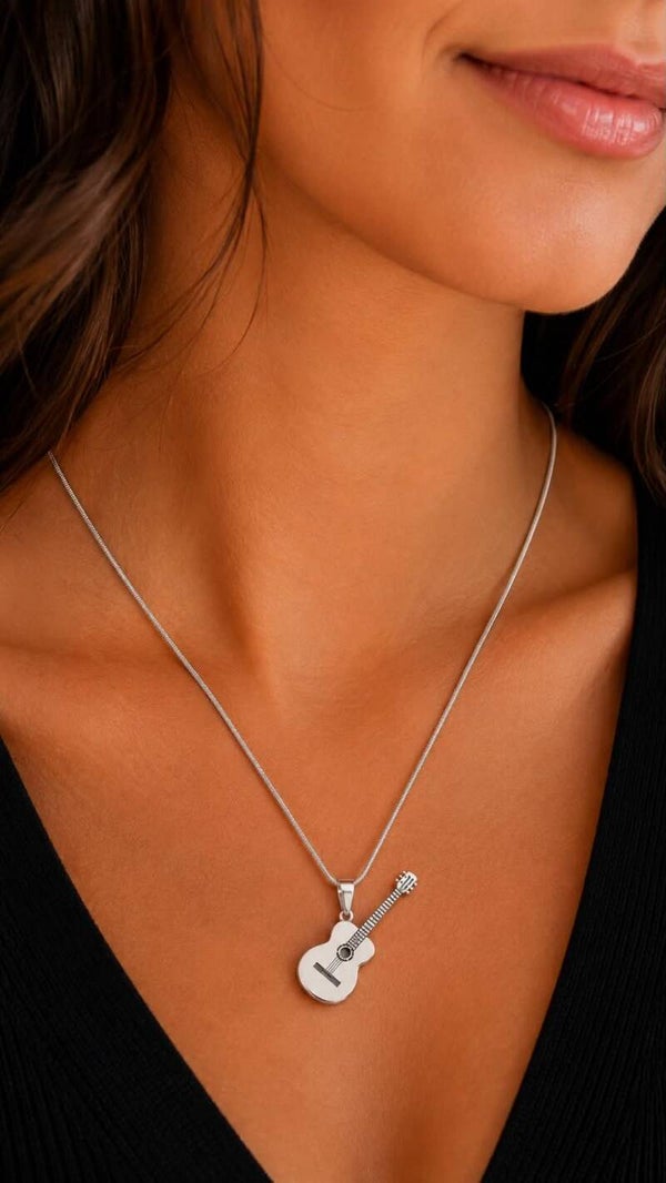 Ketting met hanger akoestische gitaar in RVS 40- 44 cm