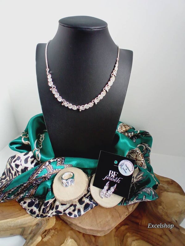 Setje ketting+ring elastisch+oorbellen