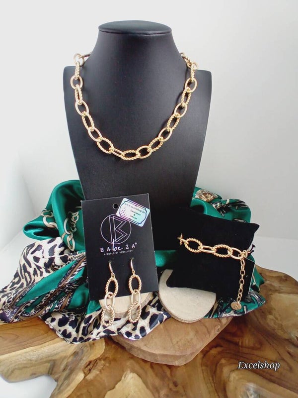 Setje armband+ketting+oorbellen
