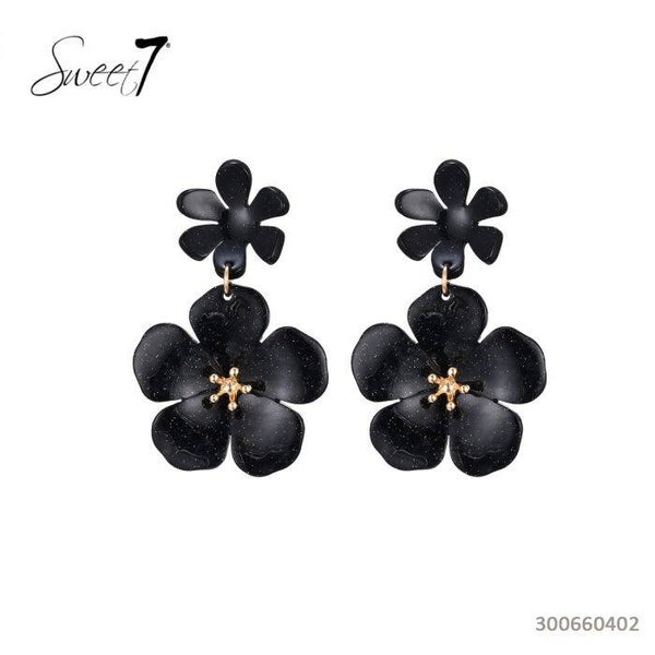Sweet7 Zwarte bloemen oorbellen