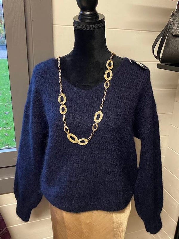 Warme pul in donkerblauw