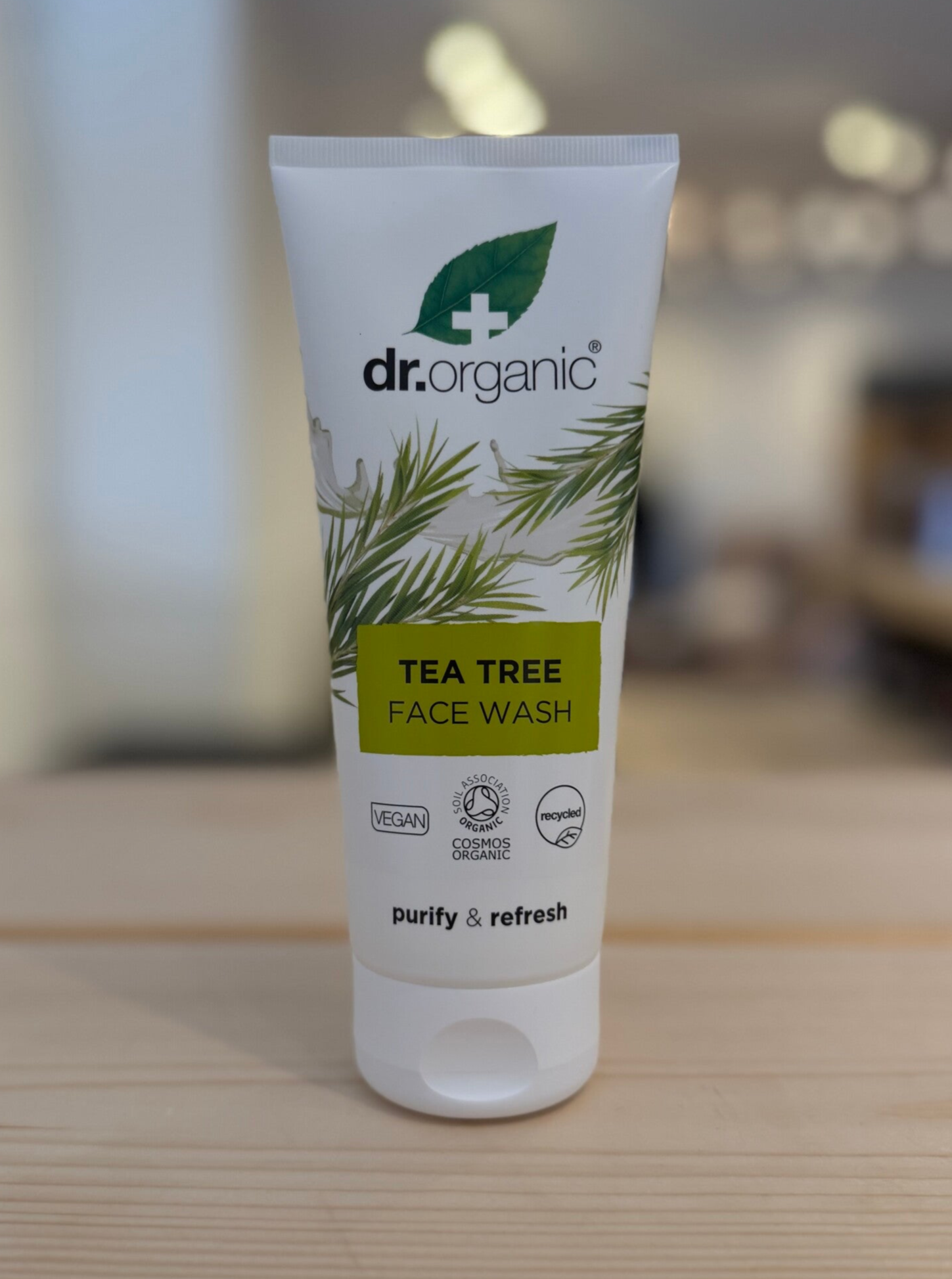 Dr Organic - Tea Tree Face Wash