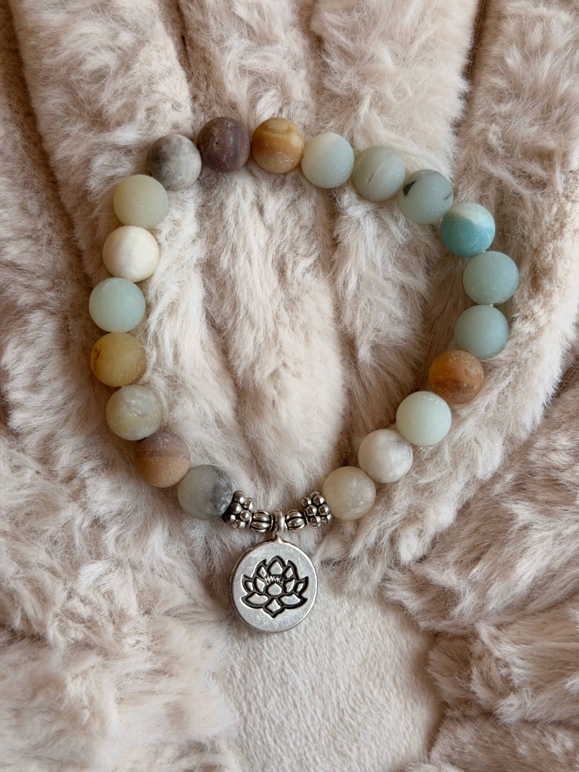 Gemstone beads bracelet