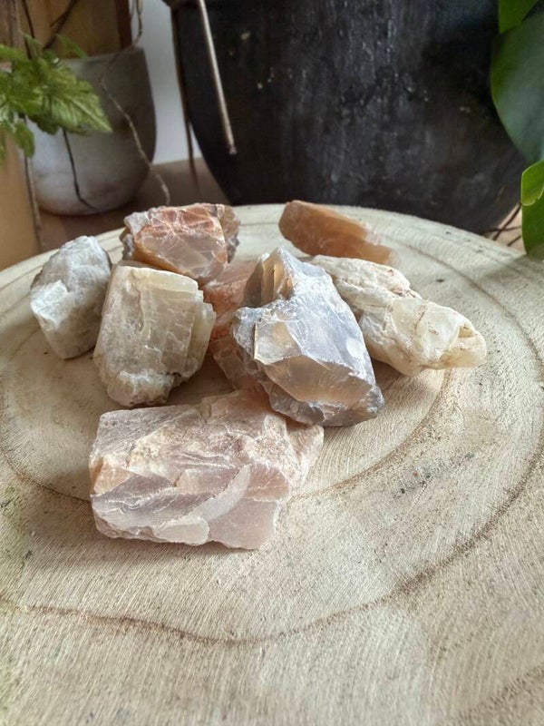 Raw Moonstone – Stone of Intuition & Feminine Energy