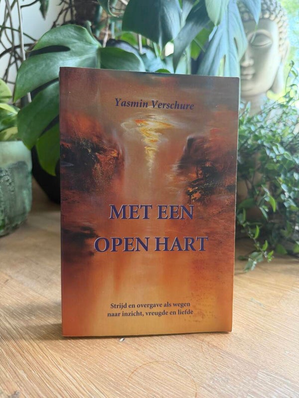 With an Open Heart - Yasmin Verschure