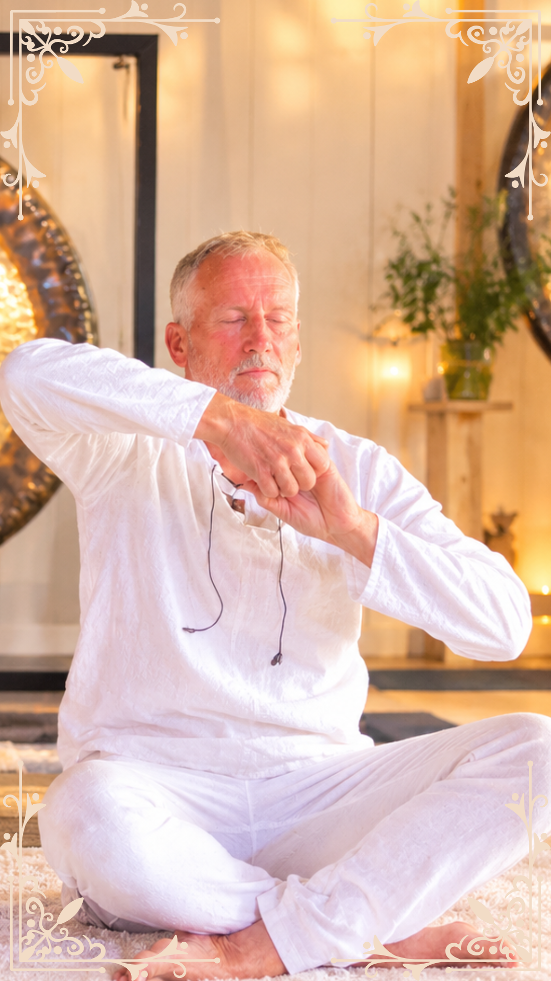 Kundalini Yogi opent de hartchakra met de beergreep in Lith, regio Den Bosch