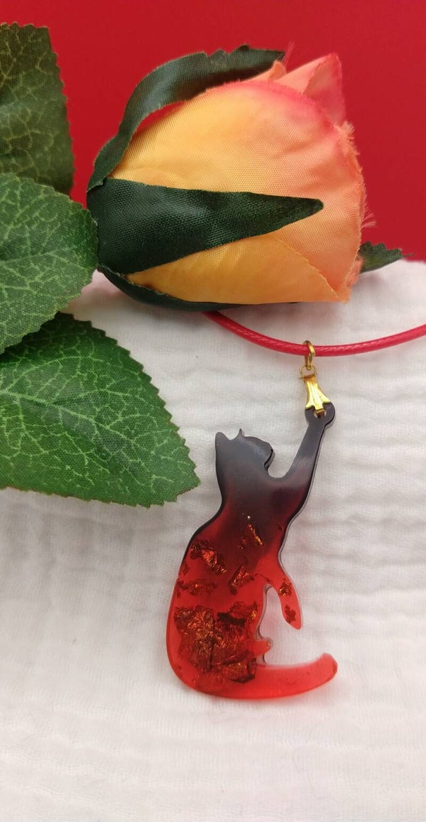 Playing Cat hanger in Red and Black