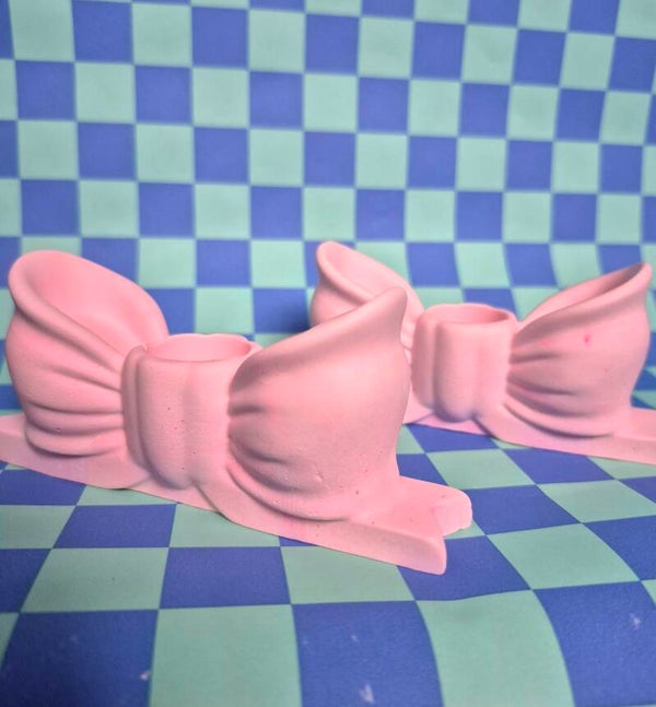Bow kandelaar