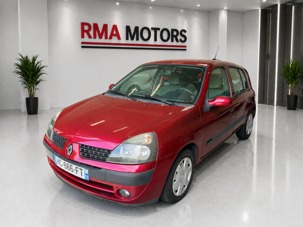 Renault Clio 2 1.4i essence PRIVILÈGE AUTOMATIQUE