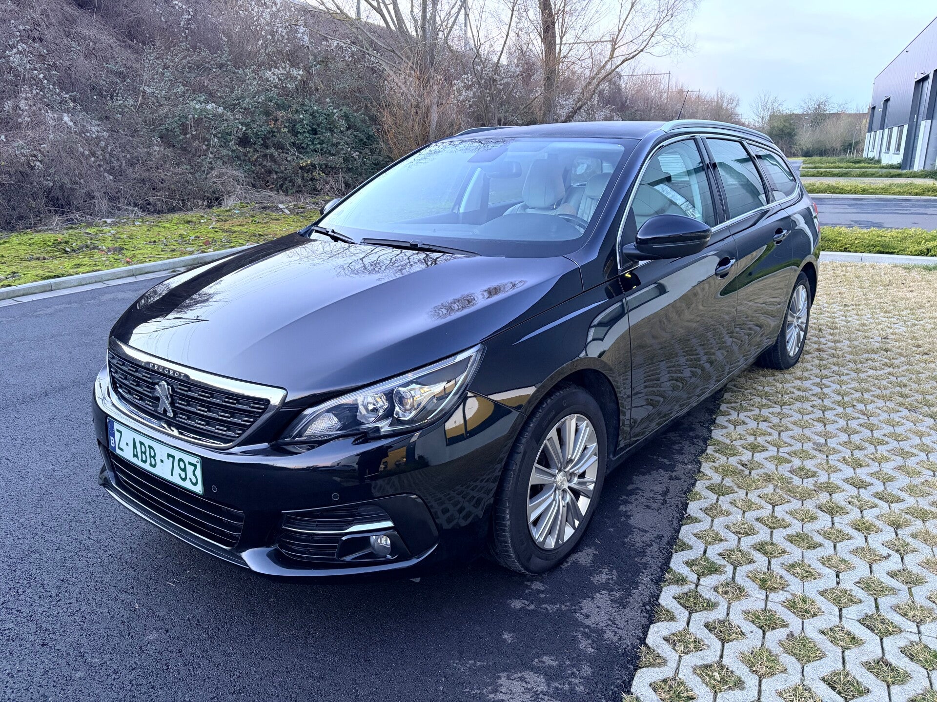 !!! VENDU !!! PEUGEOT 308 SW 1.6 e-HDI 115 ALLURE - TVA Récupérable - GARANTIE 12 mois