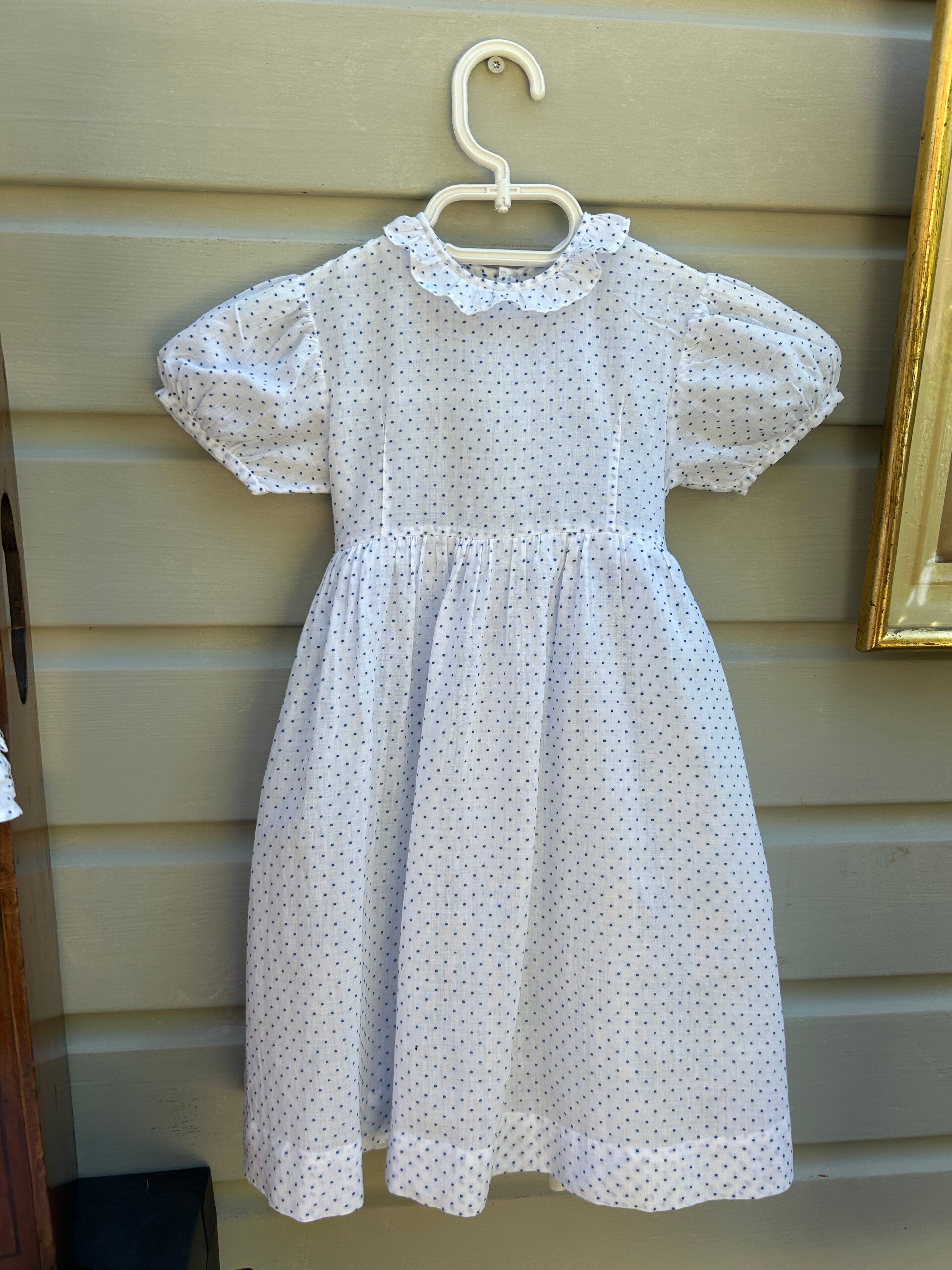 Jurkje met broekje en muts