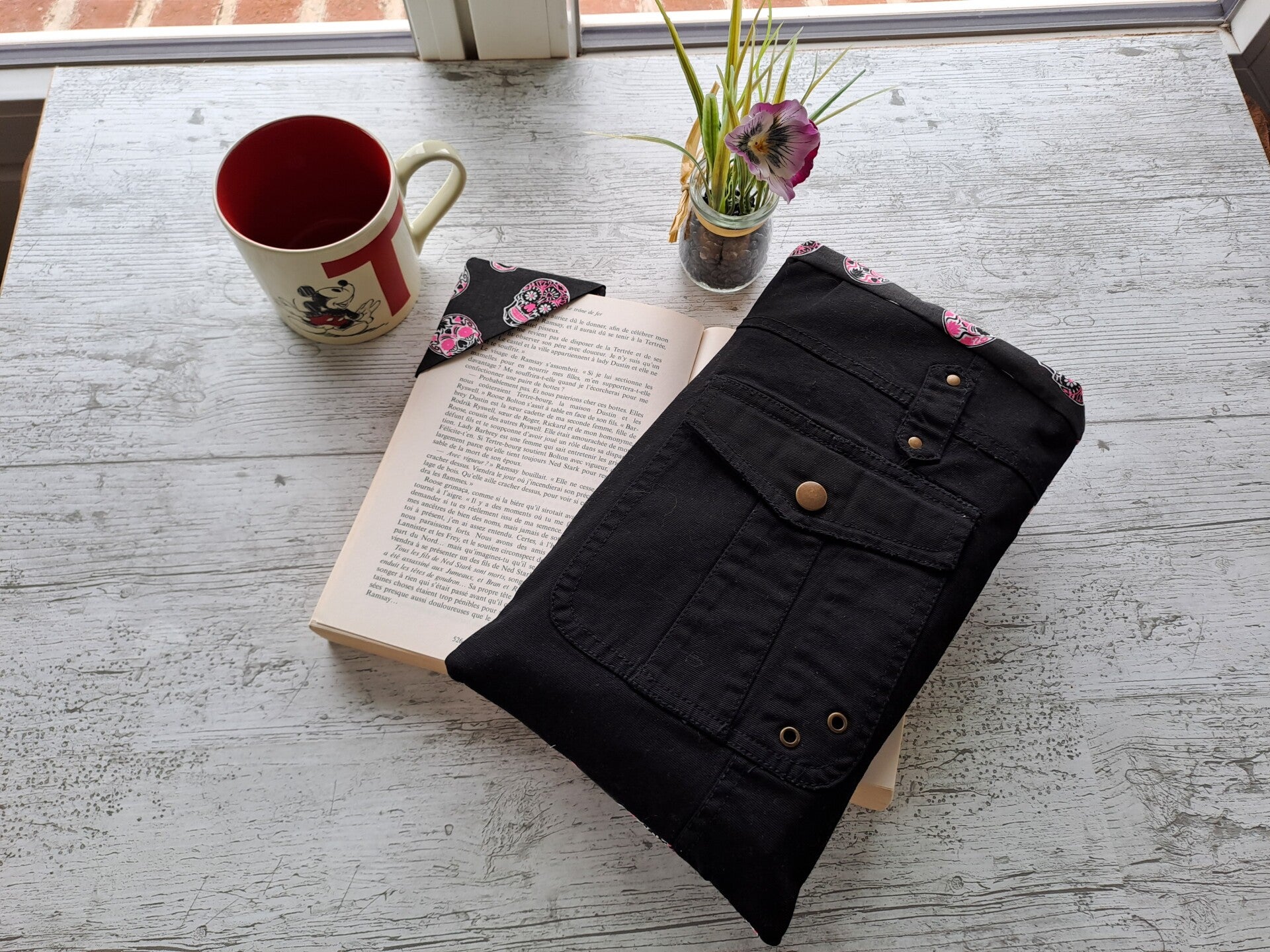 Pochette protège-livre en manteau recyclé avec marque-page assorti – Format broché et poche épais
