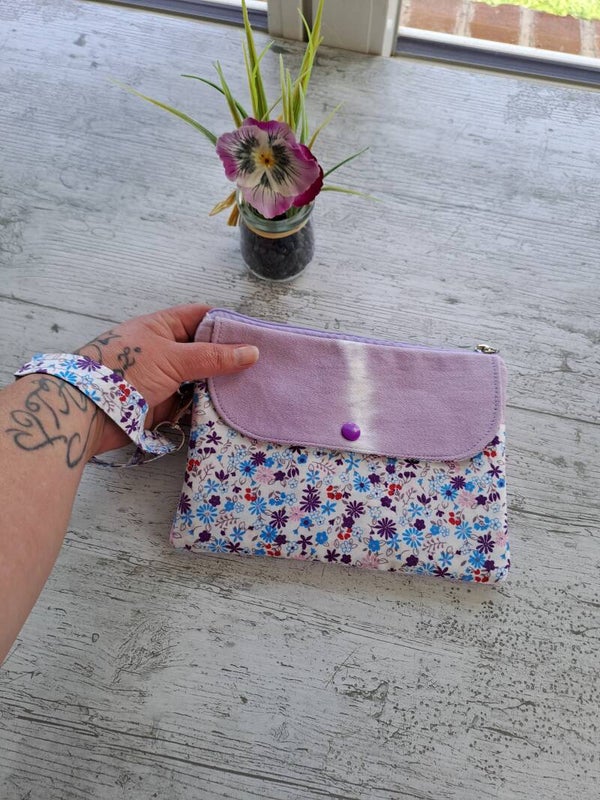 Pochette liseuse 6 pouces artisanale et écoresponsable – Création unique en tissus recyclés