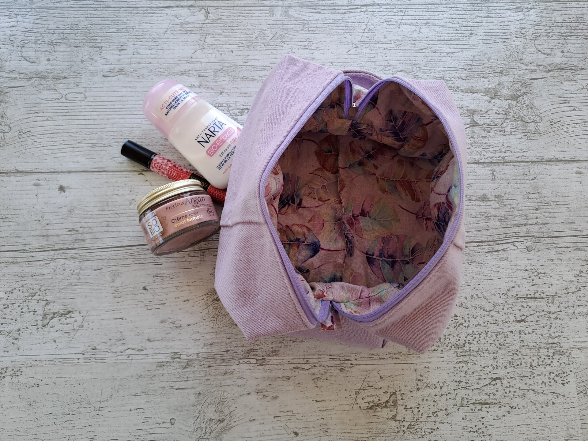 L'Indispensable Jeans – Trousse artisanale unique