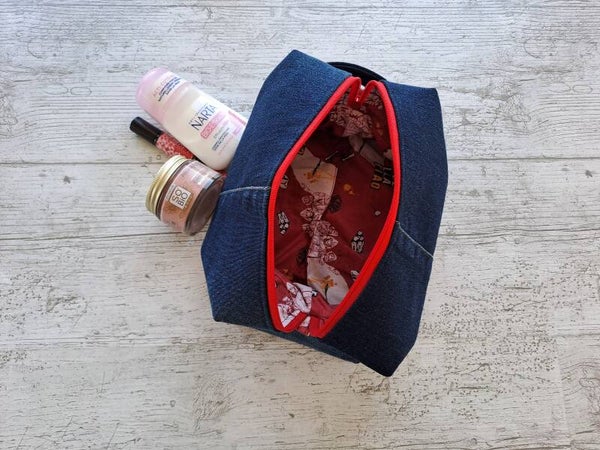 L'Indispensable Jeans – Trousse artisanale unique