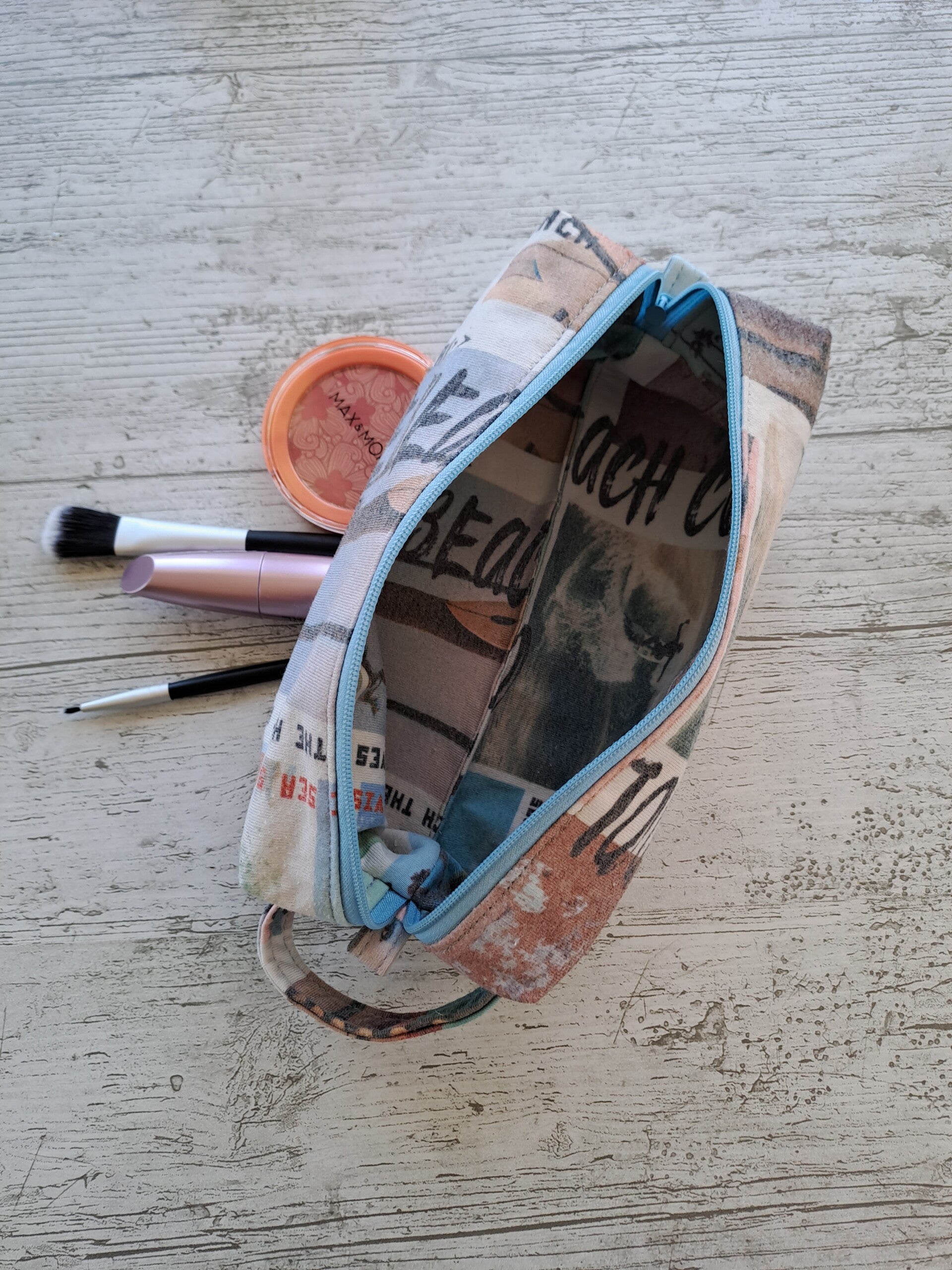 Trousse artisanale unique – La créative T-shirt