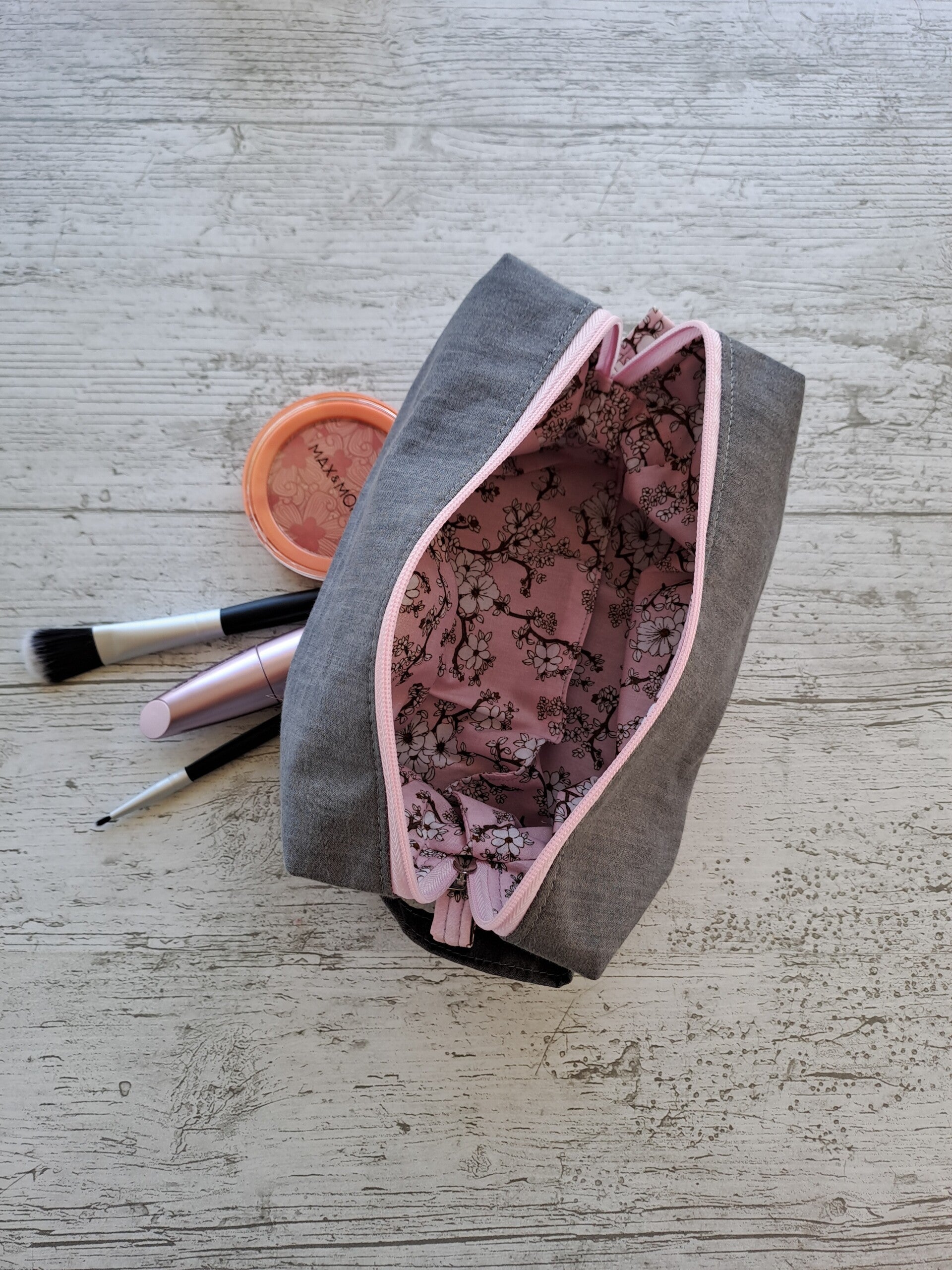 Trousse artisanale unique – La créative Chemise