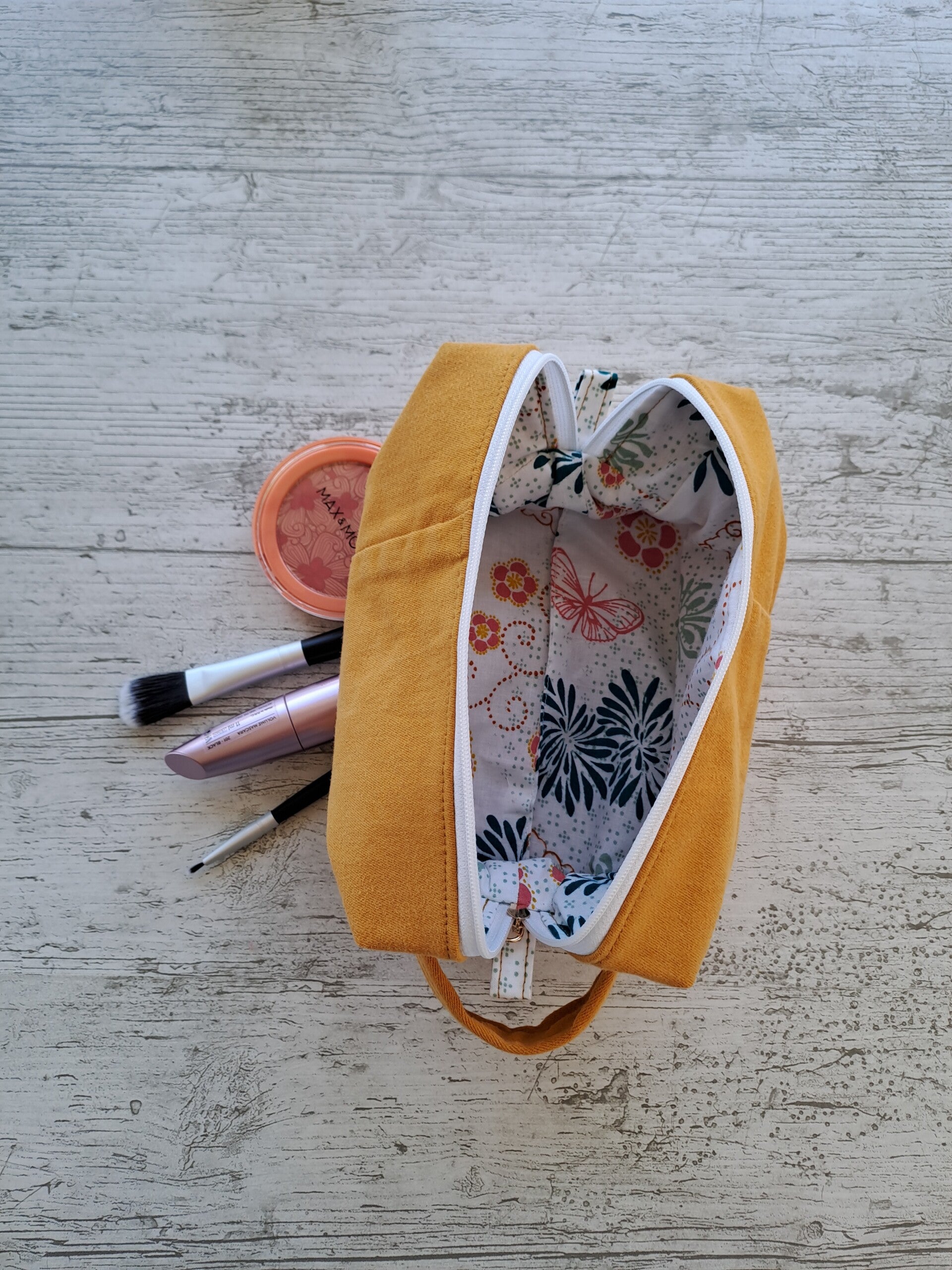 Trousse artisanale unique – La créative Jeans