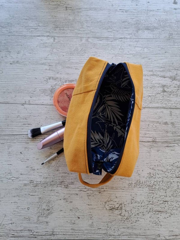 Trousse artisanale unique – La créative Jeans