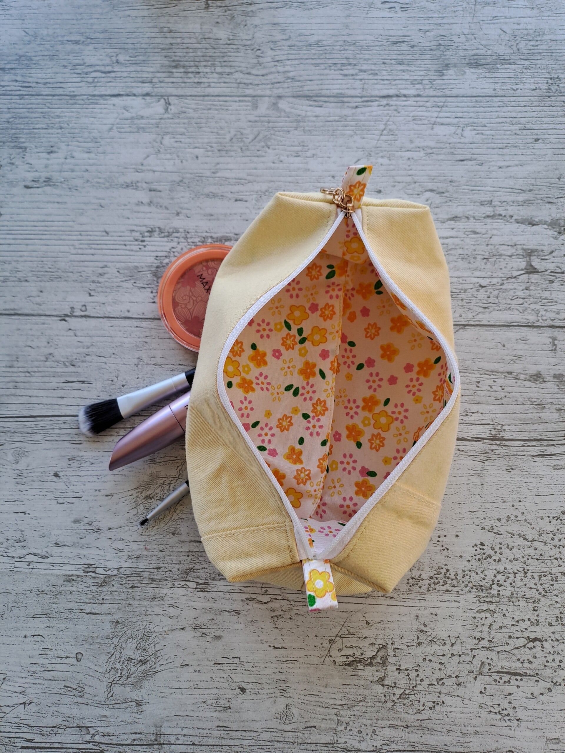 La Scolaire Jeans – Trousse artisanale unique