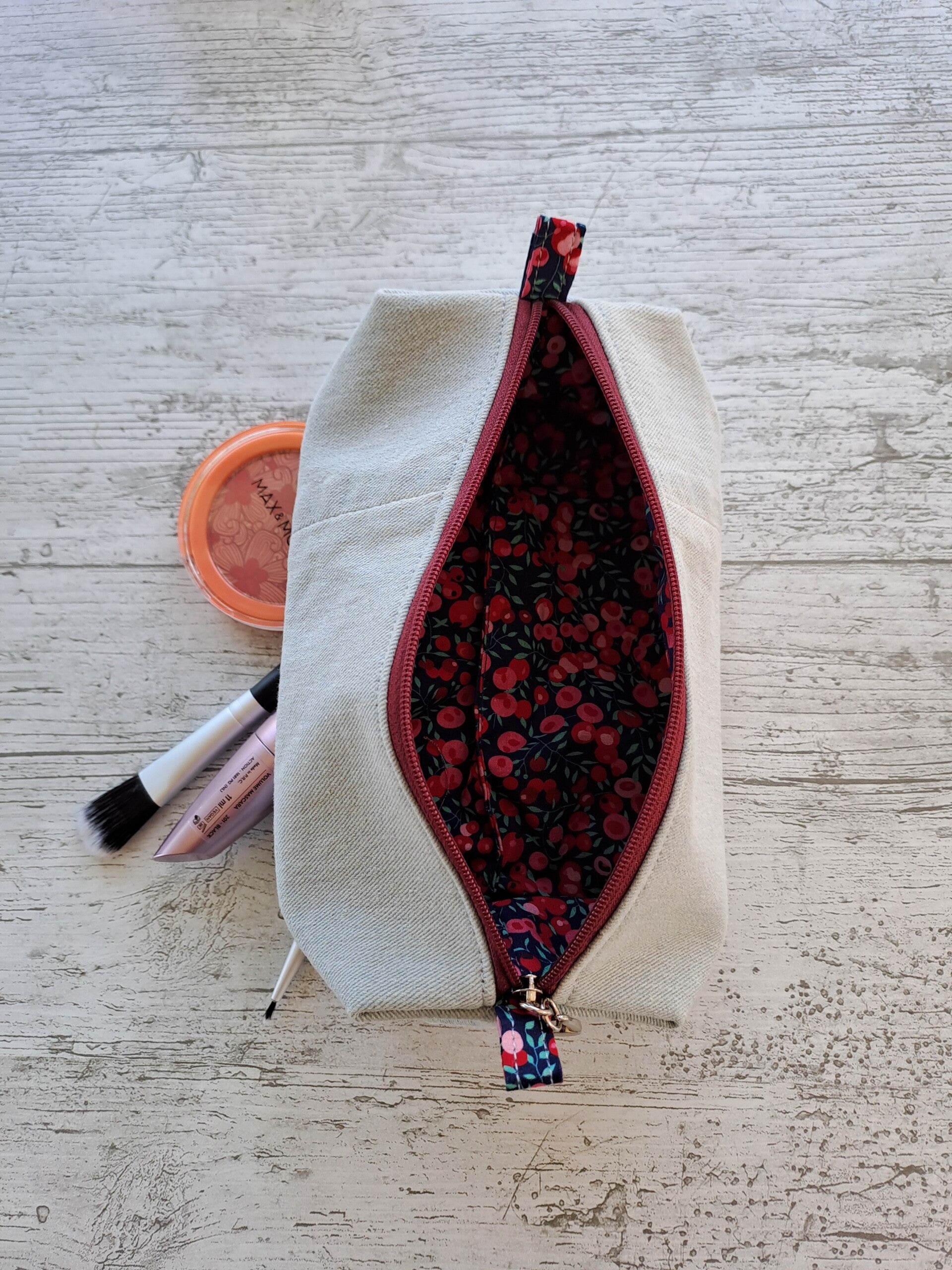 La Scolaire Jeans – Trousse artisanale unique