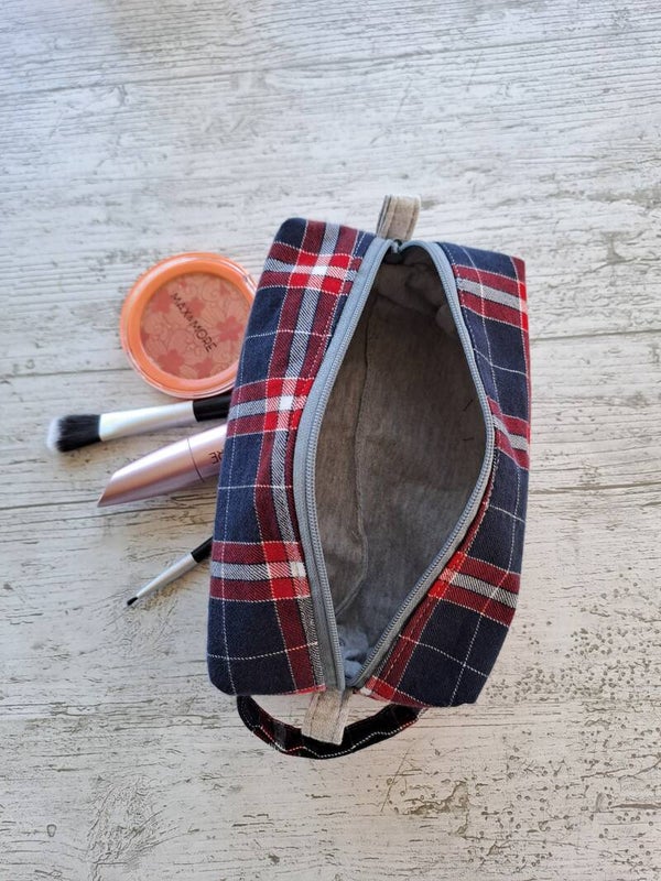 Trousse artisanale unique – L'essentielle Chemise