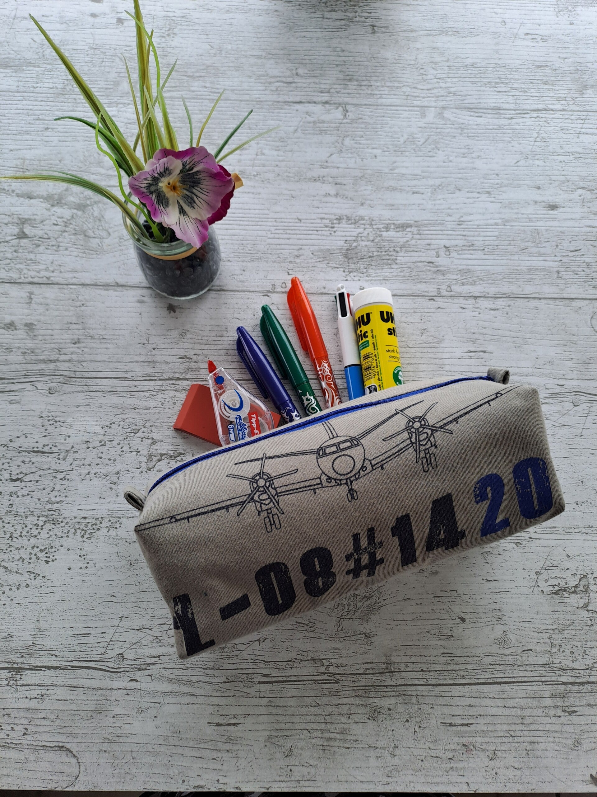 La Malice – Trousse artisanale enfant en tissu recyclé - Avion
