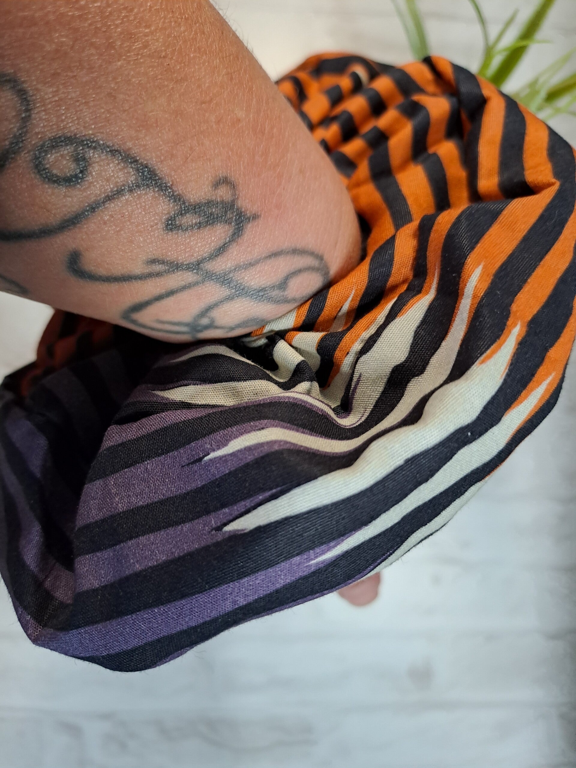 Chouchou en coton fait main écoresponsable en tissu recyclé – Accessoire cheveux artisanal unique