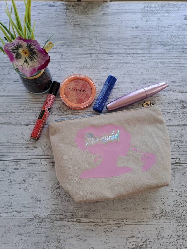 La Coquette – Trousse à maquillage artisanale personnalisée « Mon essentiel »