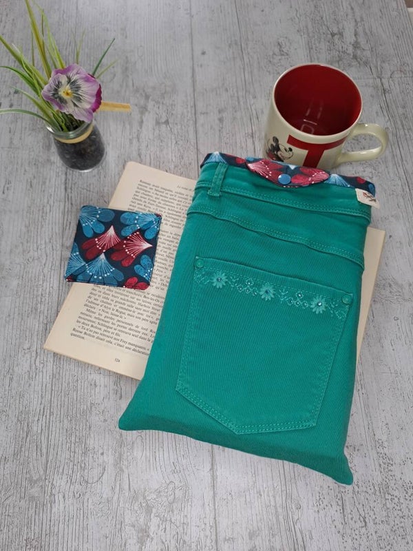 Pochette protège-livre en jean recyclé avec marque-page assorti – Format broché et poche épais
