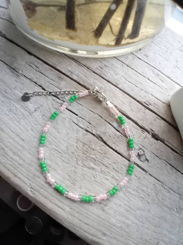 Hand made; miyuki armbandjes