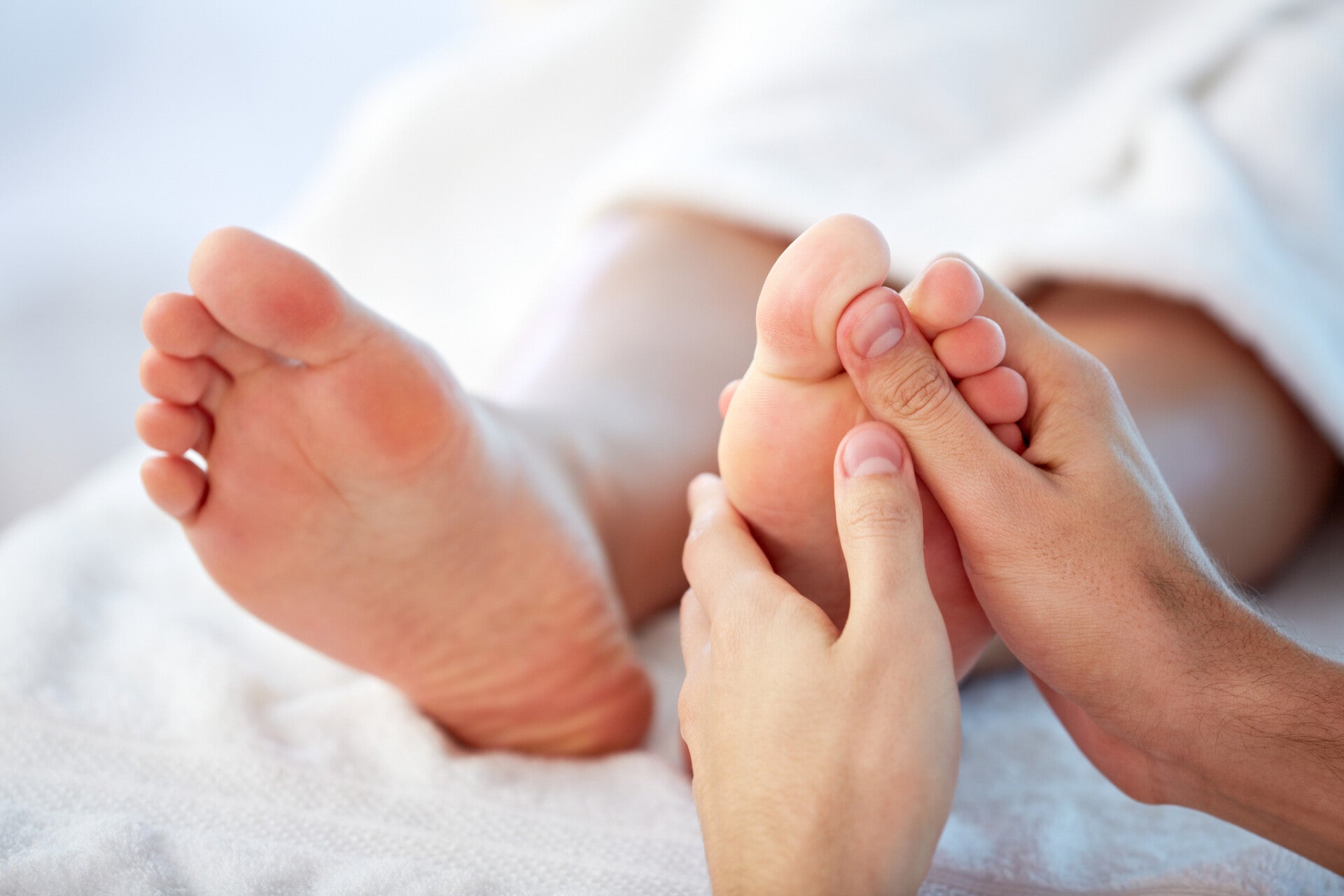 Massage relaxant des pieds 