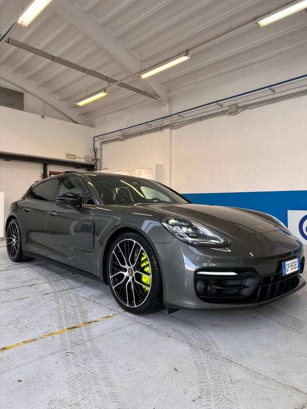 PORSCHE Panamera 2.9 4 Sport Turismo – Platinum Edition