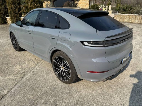 PORSCHE CAYENNE E-HYBRID