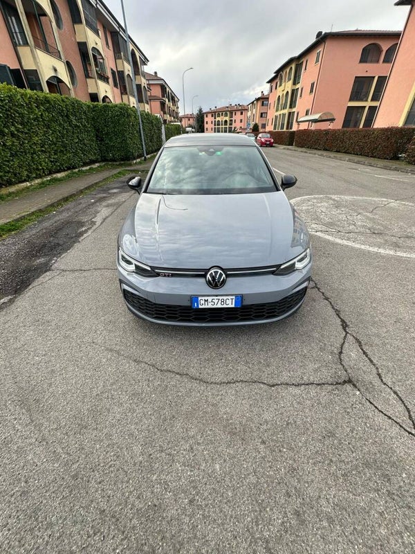VOLKSWAGEN Golf 8 – 2.0 TSI DSG GTI