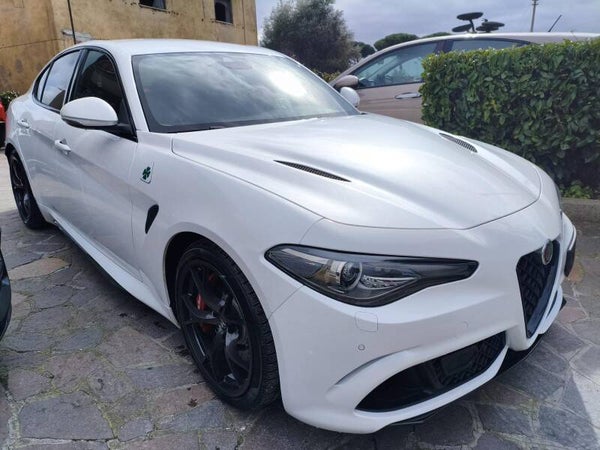 ALFA ROMEO GIULIA QUADRIFOGLIO 2.9 V6 BITURBO 510 CV AUTO – MY20 AKRAPOVIC