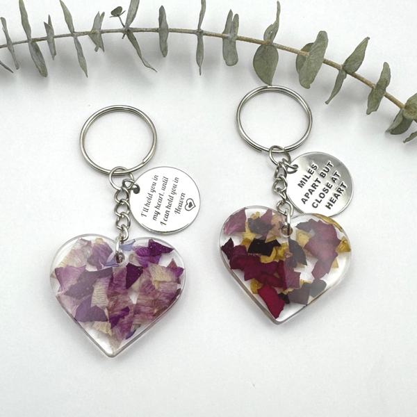 Flower Heart Memorial Keychain: Funeral Keepsake