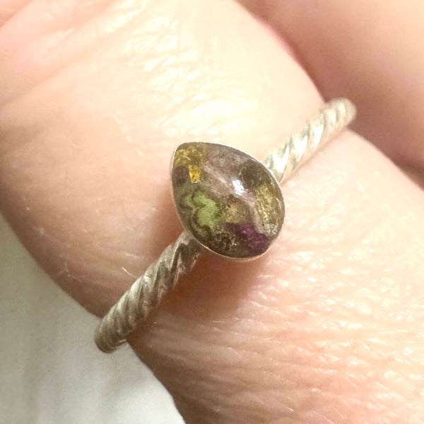 Memorial Cremation Ring, Pear