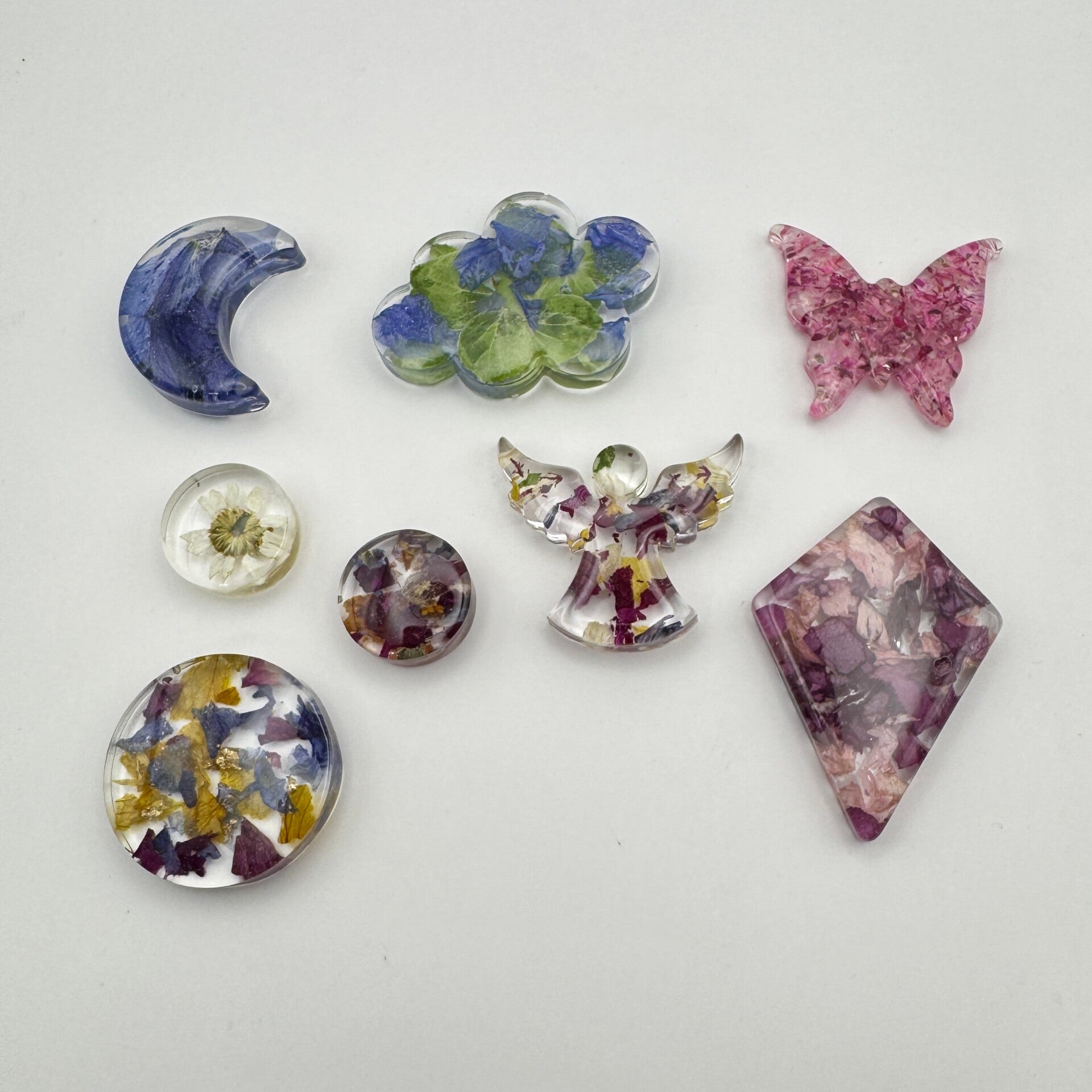 Floral Memorial Magnet Keepsakes: Funeral or Wedding Flower Preservation