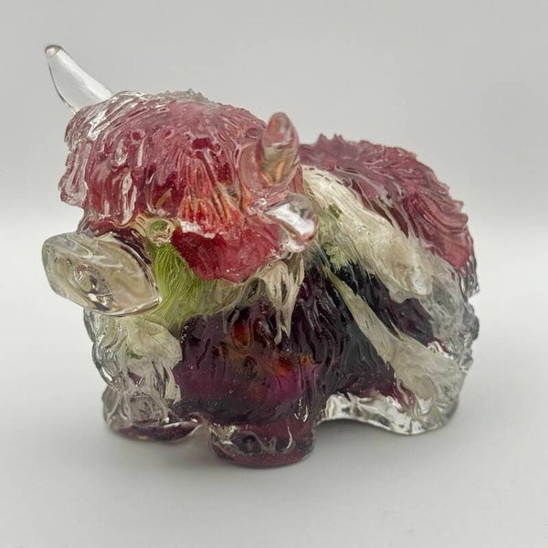 Flower Highland Cow Memorial Keepsake: Wedding or Funeral Floral Preservation