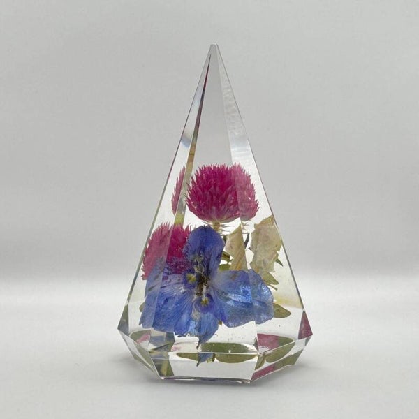 Floral Memorial Ring Holder: Resin Keepsake for Funeral or Wedding Flower Preservation