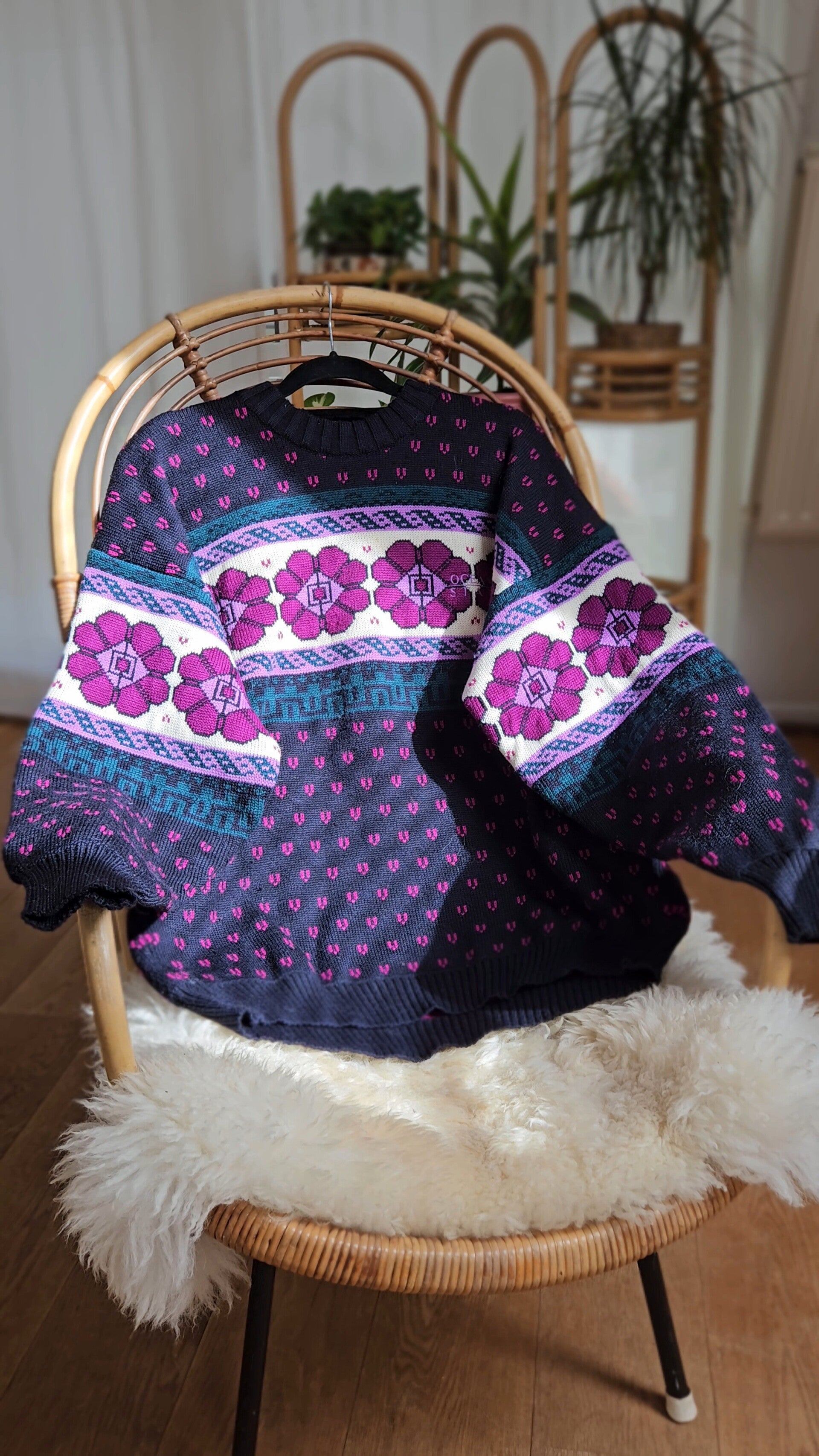 Vintage woolen sweater - size XL/XXL